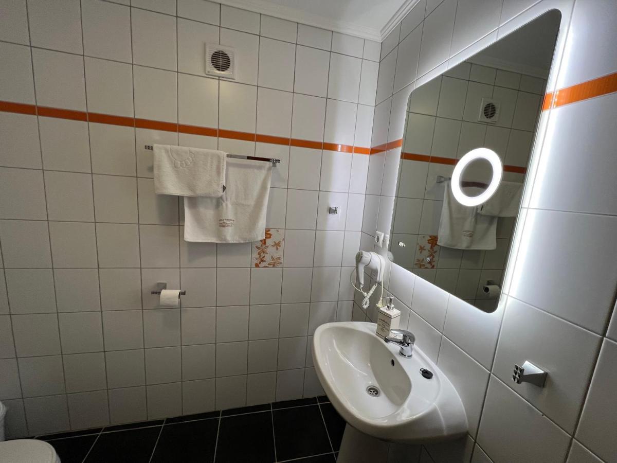 Kuria Vendeghaz Hotel Poroszlo Bagian luar foto