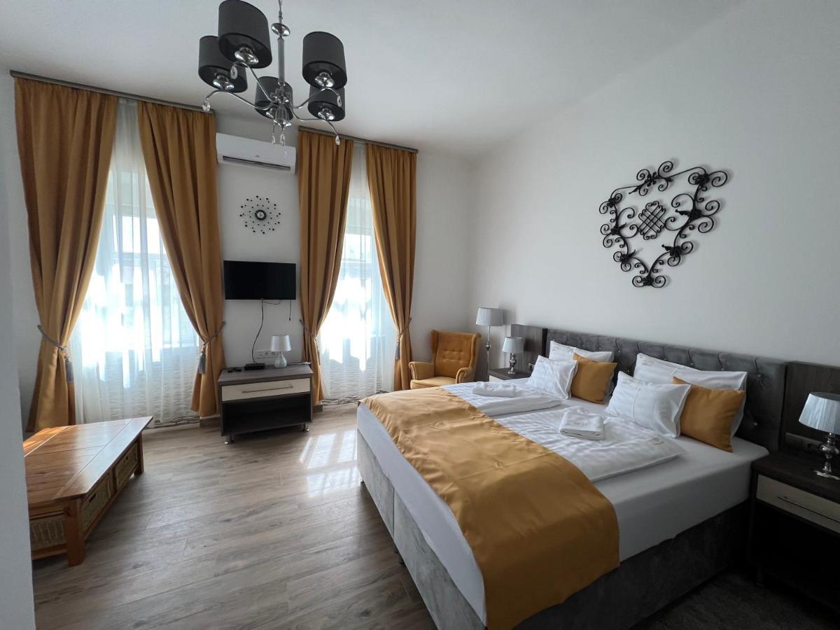 Kuria Vendeghaz Hotel Poroszlo Bagian luar foto